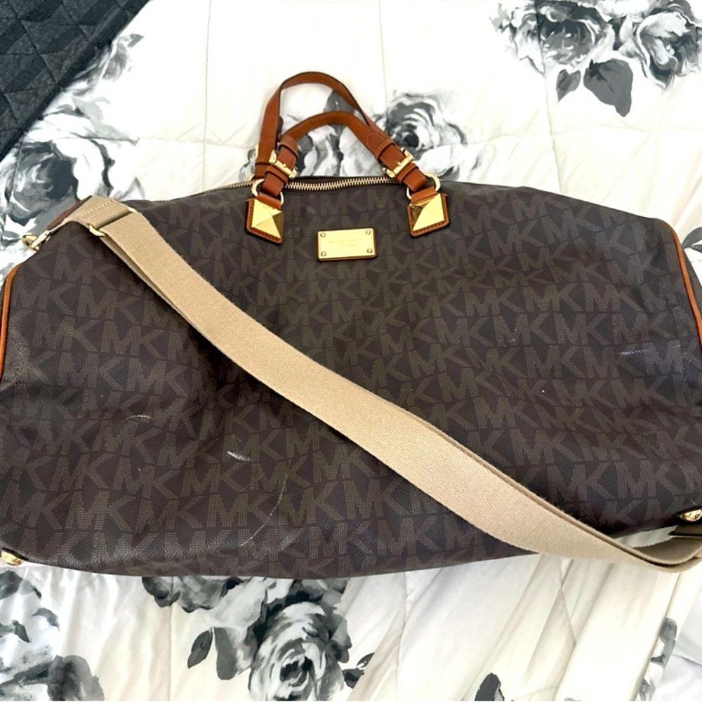 AUTHENTIC Michael Kors Duffle Bag Weekender Leather Travel Zip Removable Strap